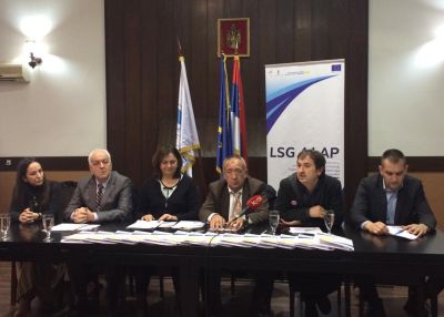 Potpisani ugovori o dodeli 14 seoskih domacinstava IRL i povratnicima po Sporazumu o readmisiji 