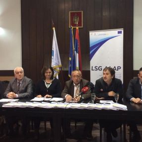 Potpisani ugovori o dodeli 14 seoskih domacinstava IRL i povratnicima po Sporazumu o readmisiji 